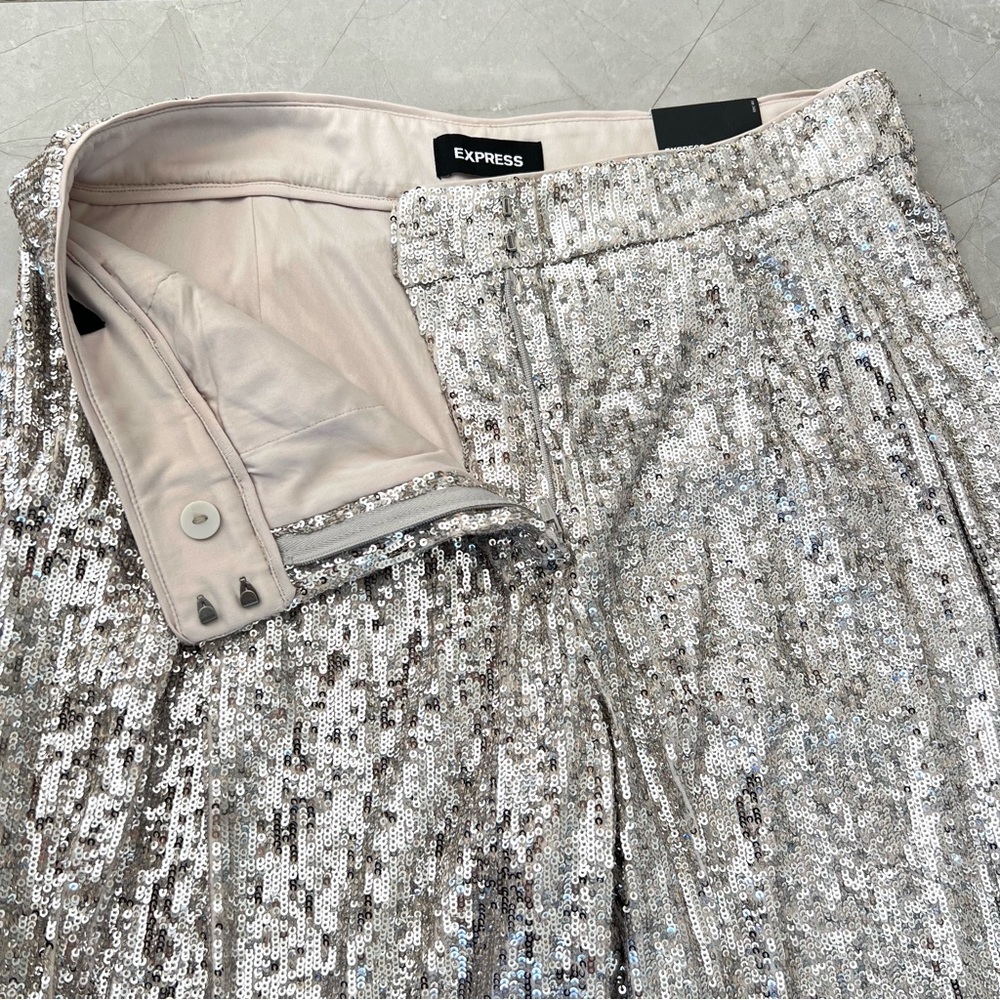 ♦️SOLD♦️EXPRESS Sequined Pleated High Rise Cropped Wide Leg Trousers Pants Sz M - Picture 10 of 16